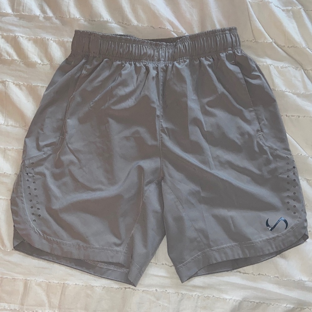 TLF men’s shorts size medium